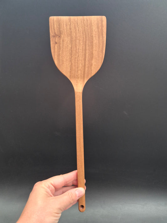 Handmade wooden spatula made in Australia from solid Australian hardwood. Non-toxic and low-tox kitchen utensils crafted from one piece of timber with no glues or joins, finished with organic food-safe oil.