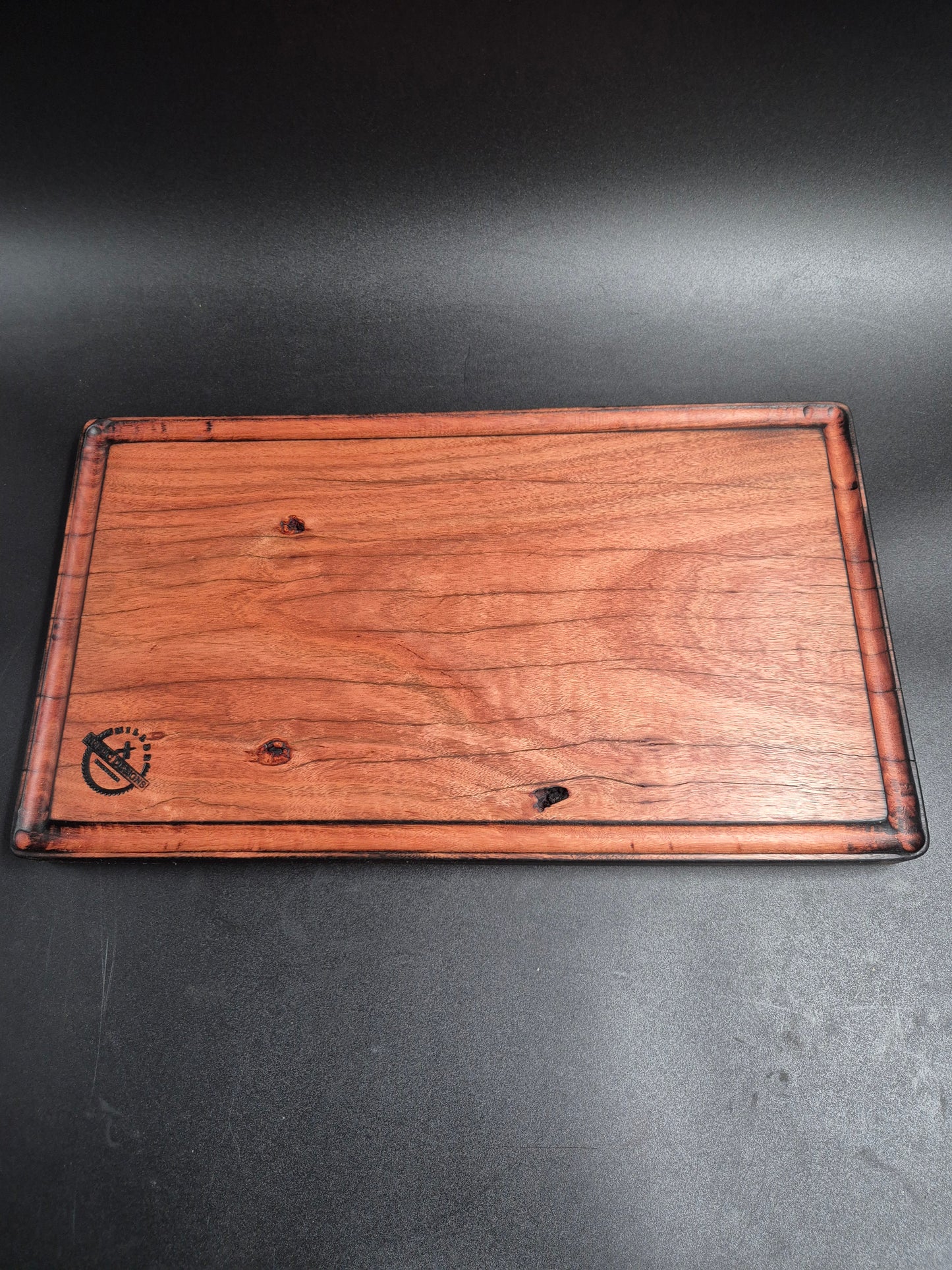 Stringybark Chopping Board With Drip Tray