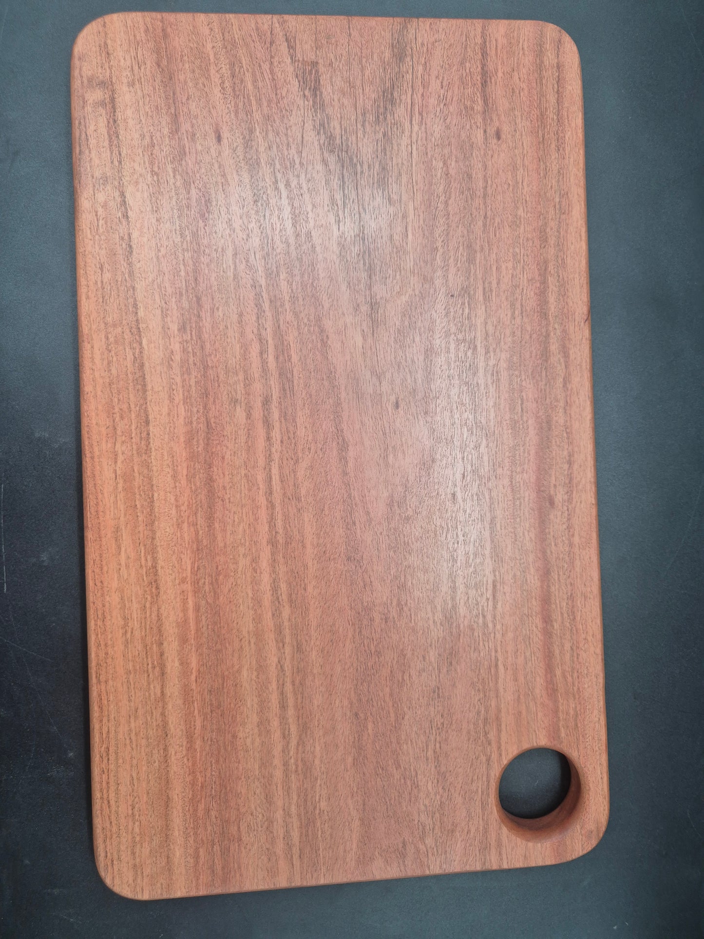 Premium Low Tox Collection - Yellowbox - Medium Chopping Board