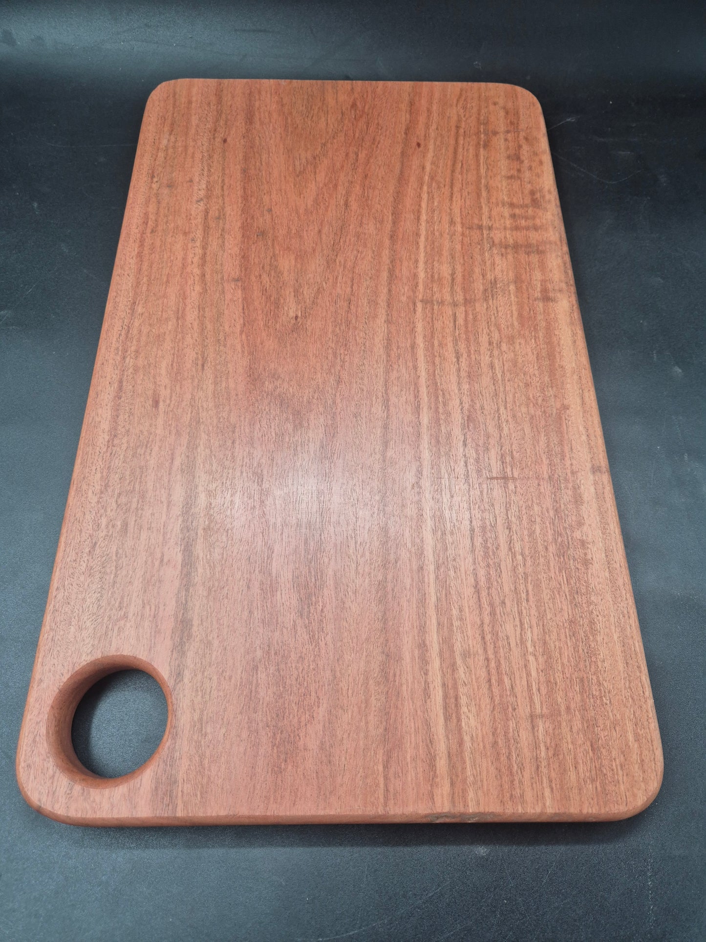 Premium Low Tox Collection - Yellowbox - Medium Chopping Board