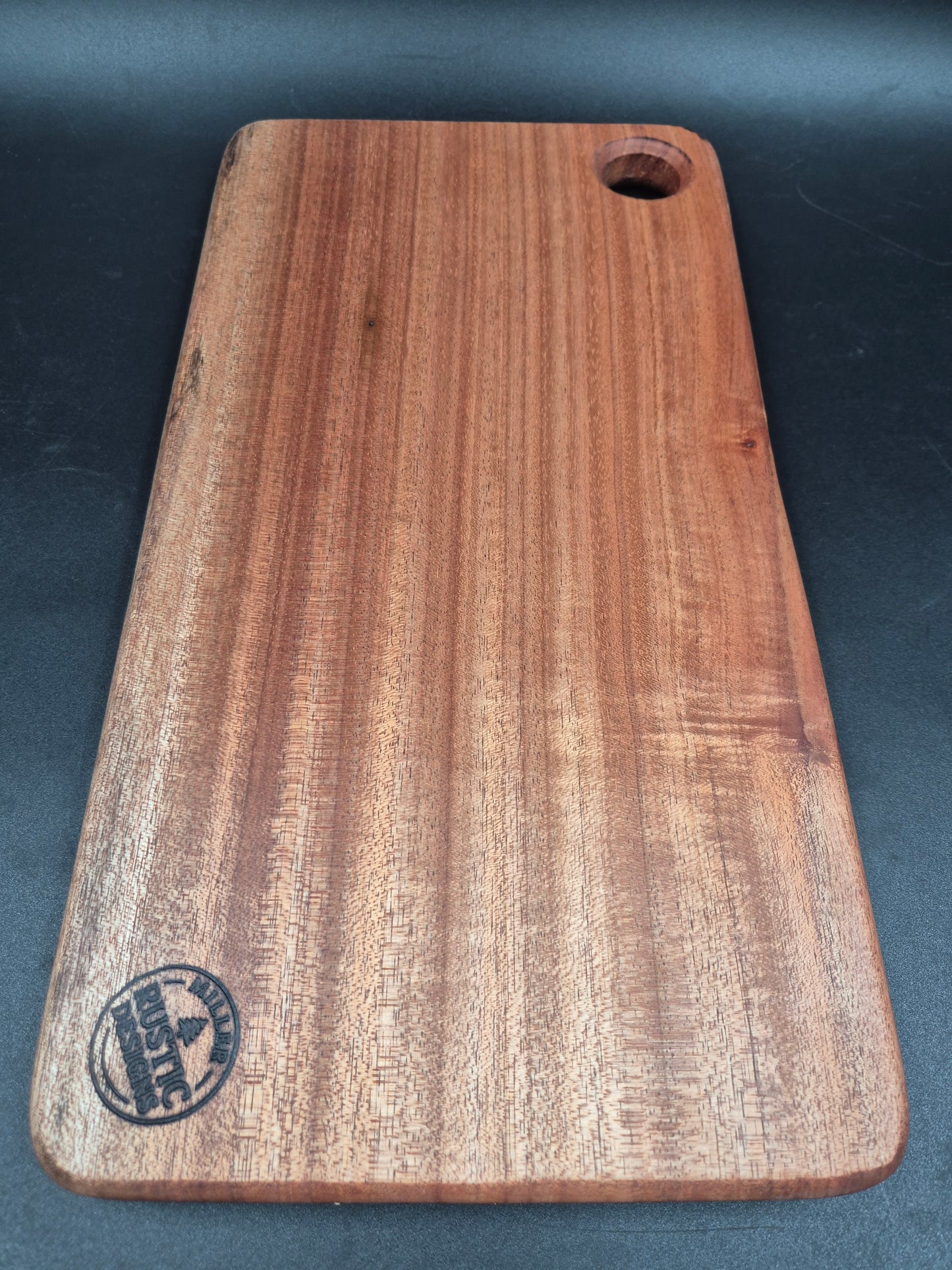 White Mahogany Chopping Board (Large) Shimmering Effect 2/3