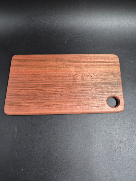 Strinkybark Chopping Board (Medium)