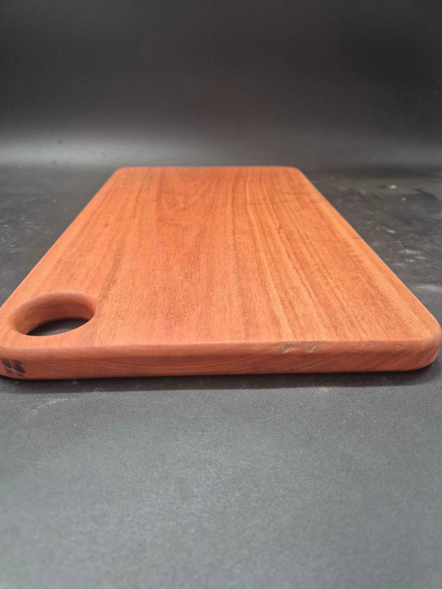 Premium Low Tox Collection - Yellowbox - Medium Chopping Board